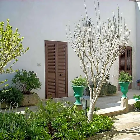 Le Due Corti 3* Calimera (Lecce)